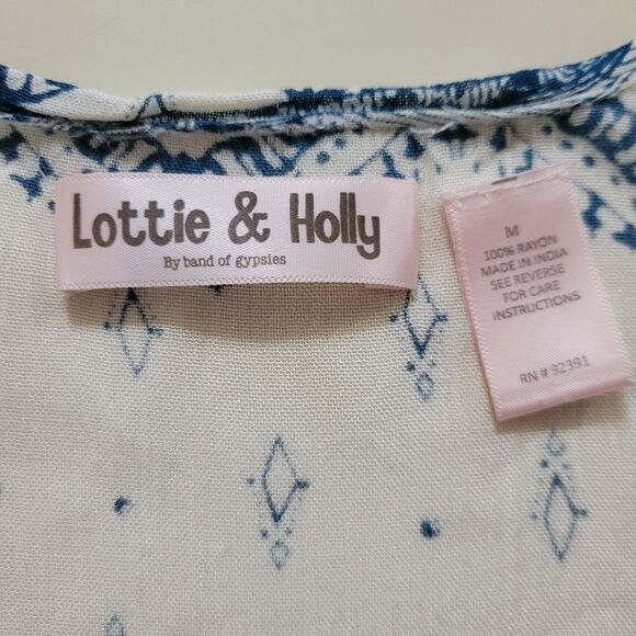Lottie & Holly by Band of Gypsies Chevron Batnik Kimono - Picture 4 of 15